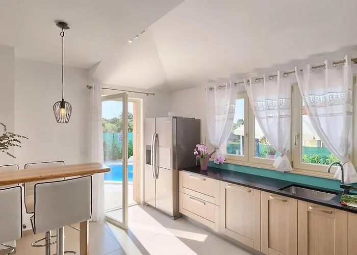 Murva * Πόρετς